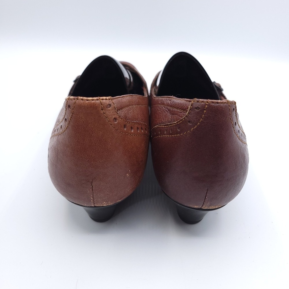 Born Mary Jane Shoes Women Size 9.5 M Brown Leather Brogue Low Heel W6428 - Picture 4 of 12